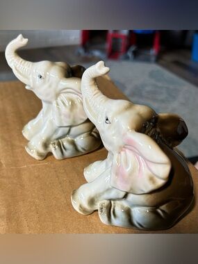 2- vintage,Sitting Elephant Figurine Pair - Light Beige with Pink on Ears.